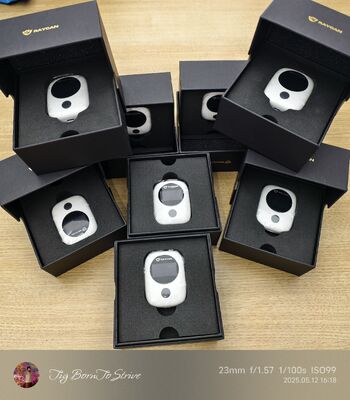 Real Time Personal Dosimeter with Mobile App Connection Personal Gamma Radiation Detector for Emergency Response