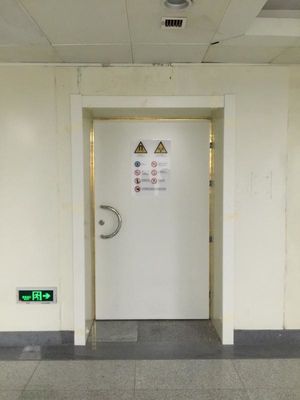 Drzwi do pomieszczeń MRI z osłonięciem RF 100dB, osłonięcie folii miedzianej i zamki elektromagnetyczne lub mechaniczne