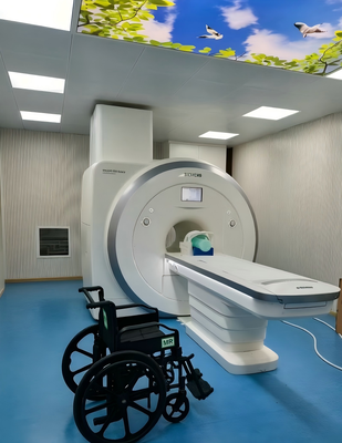 Niemagnetyczny wózek inwalidzki z siedziskiem o szerokości 45 cm Srebrny Trwały i lekki, zapewniający bezpieczną mobilność przy badaniu MRI