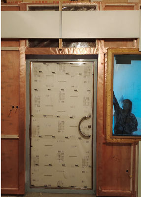 130MHz 110dB EMC Radiation Shielding Doors Metal Mesh Door Cabinet OEM