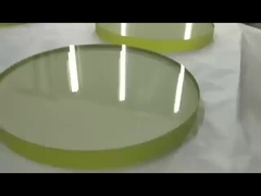 Szkło ołowiowe chroniące przed promieniowaniem